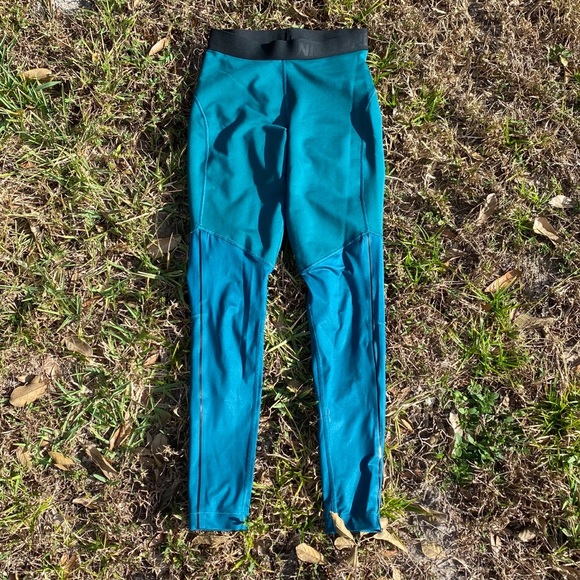 Nike Pro Dri-Fit Leggings - Picture 2 of 3